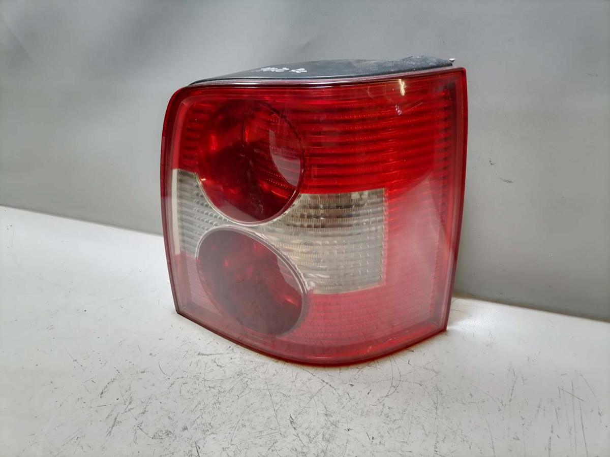 VW Passat 3BG original Rücklicht Rückleuchte Schlussleuchte rechts Kombi Bj.2001